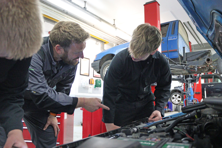 Automotive Tech Header Image
