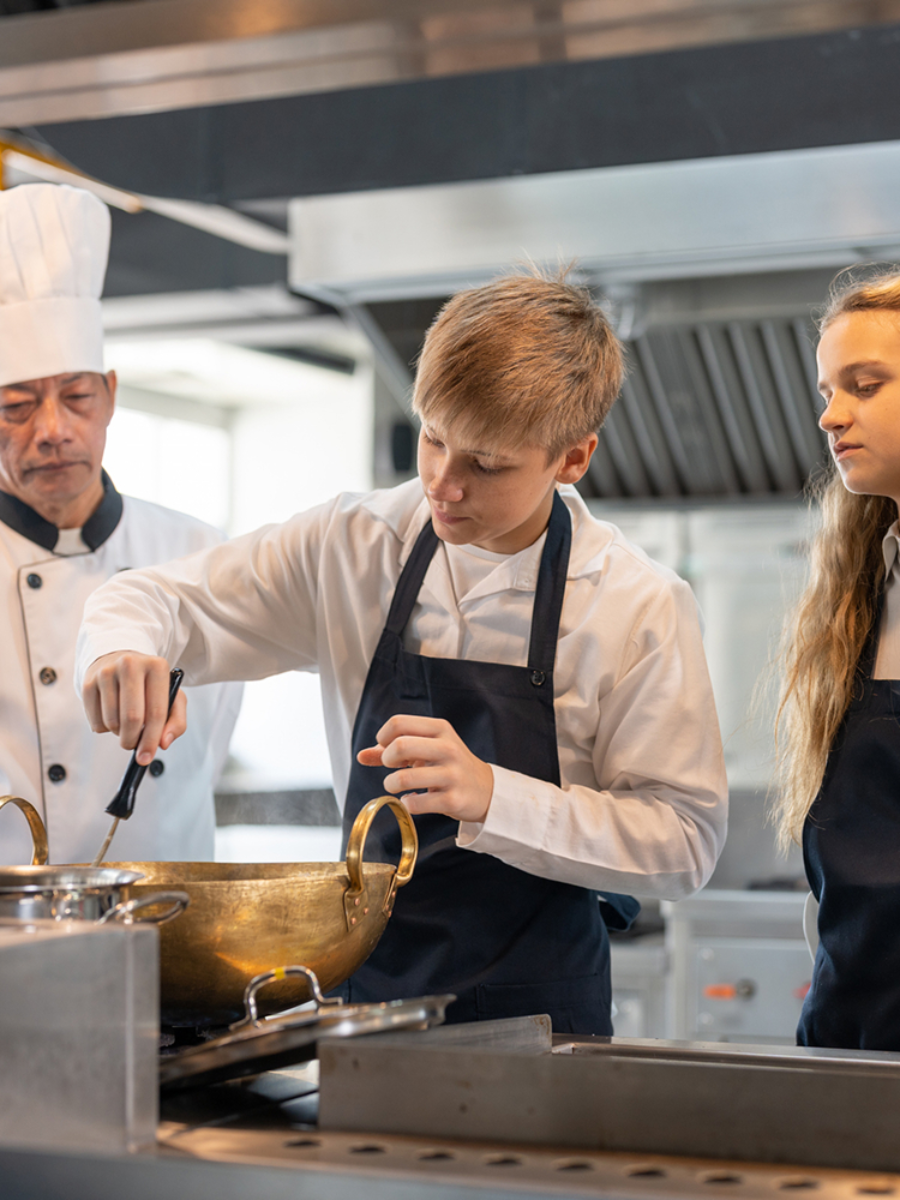 Employ An Apprentice Banner Mobile